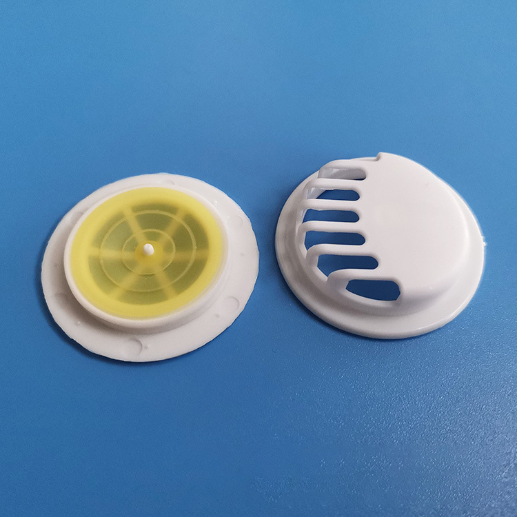 One-way breathing valve for face masks